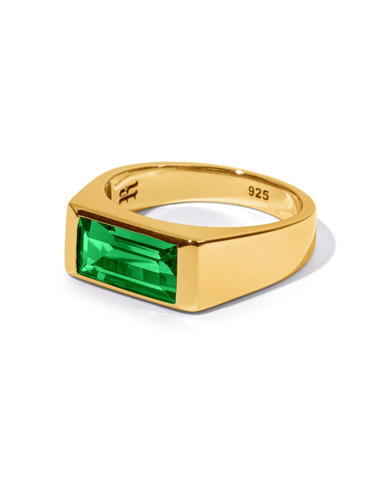 Men's Sona ring in gold with an emerald stone